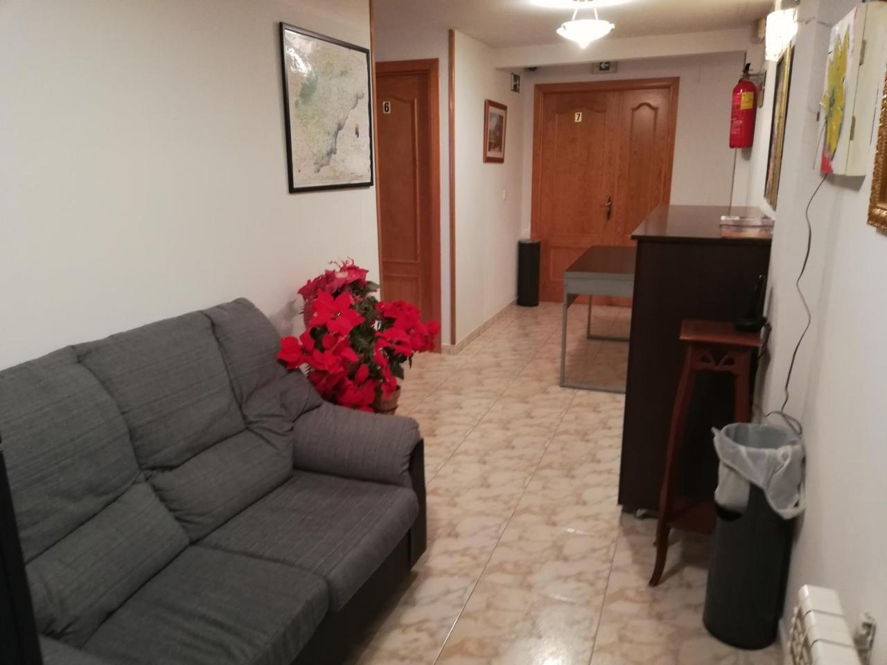 מלון סגוביה Hostal Residencia Taray מראה חיצוני תמונה